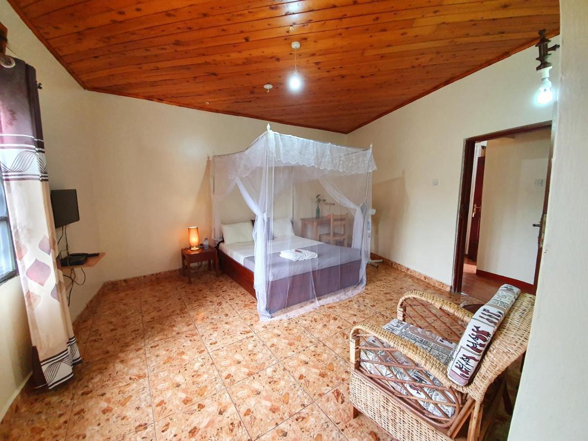 Annas Bed And Breakfast Entebbe Dış mekan fotoğraf