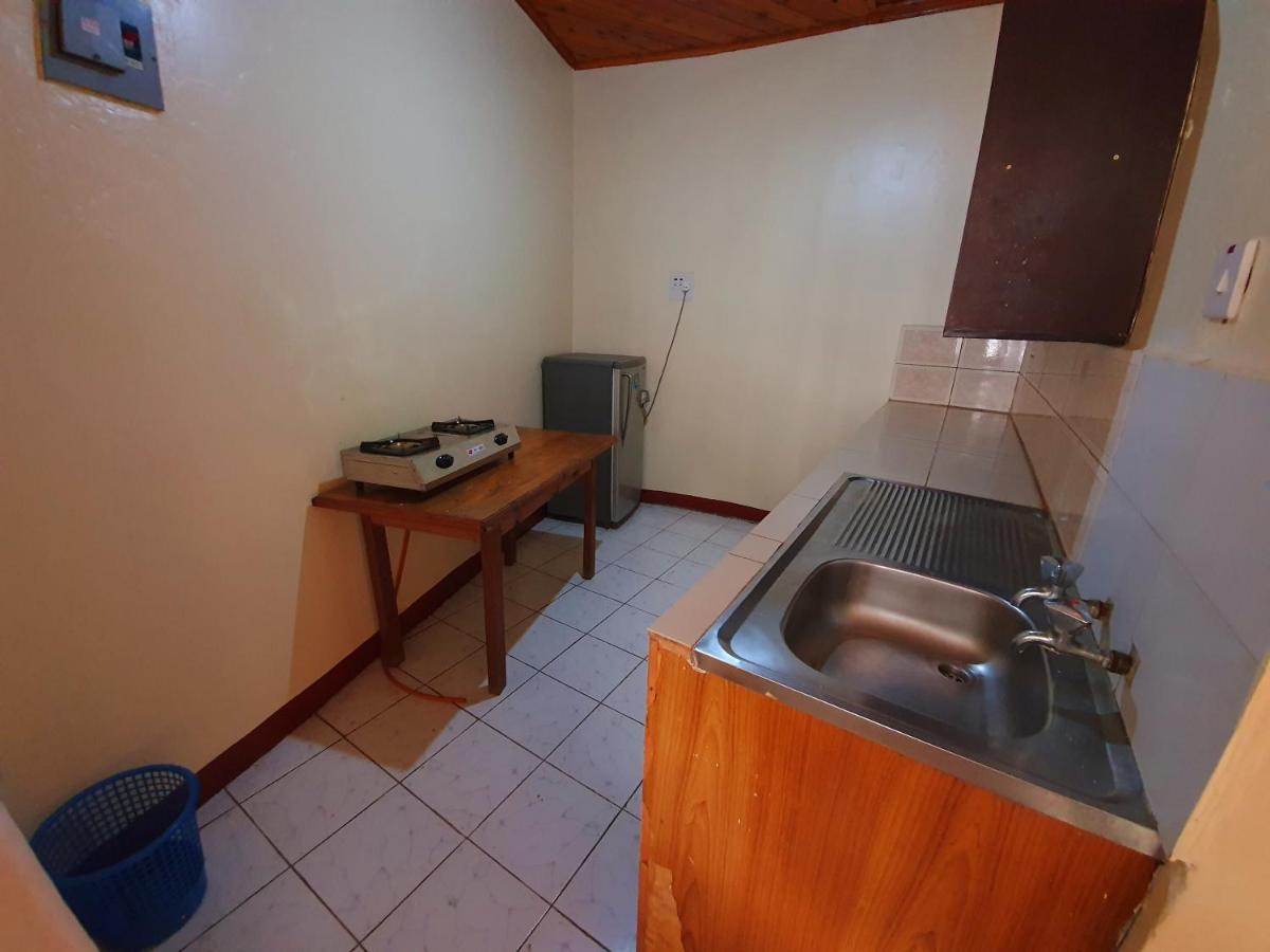 Annas Bed And Breakfast Entebbe Dış mekan fotoğraf