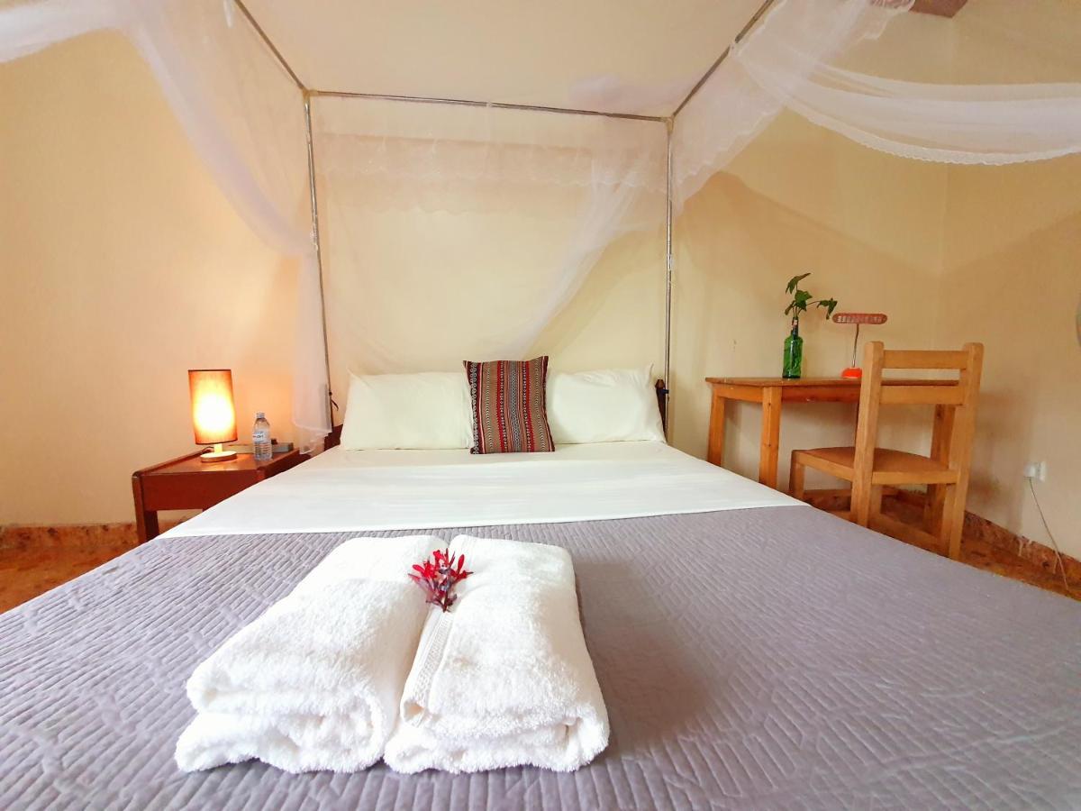 Annas Bed And Breakfast Entebbe Dış mekan fotoğraf